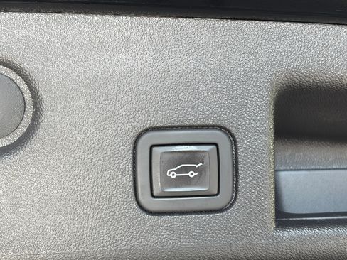 Used 2024 Chevrolet Equinox LT AWD/4WD image 14