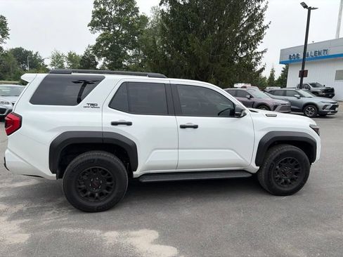 Used 2025 Toyota 4Runner TRD Off-Road Premium AWD/4WD image 6
