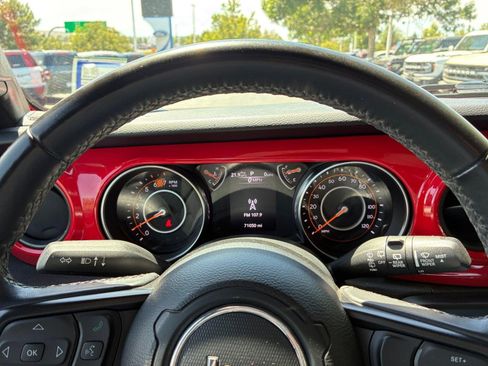 Used 2022 Jeep Wrangler Unlimited Sport AWD/4WD image 11