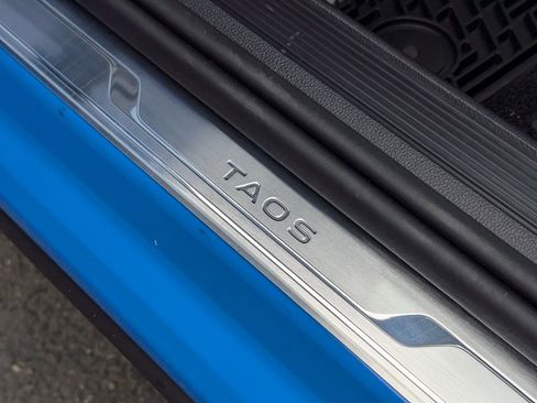 New 2026 Volkswagen Taos SEL image 40