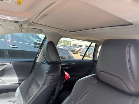 Used 2023 Toyota RAV4 Limited FWD image 4