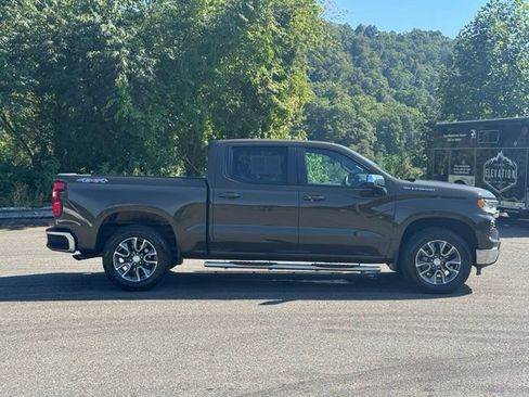 Certified 2023 Chevrolet Silverado 1500 LT AWD/4WD image 7