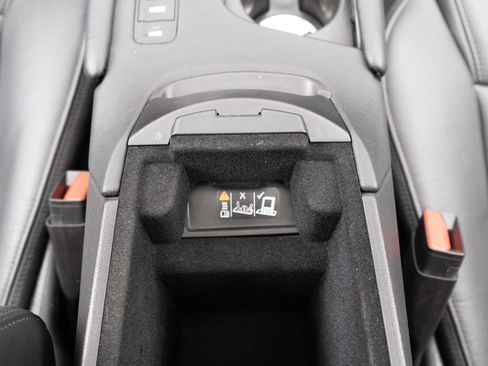 Used 2019 Cadillac XT5 Luxury w/ Trailering Package AWD/4WD image 7