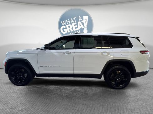 Used 2023 Jeep Grand Cherokee L Laredo AWD/4WD image 7
