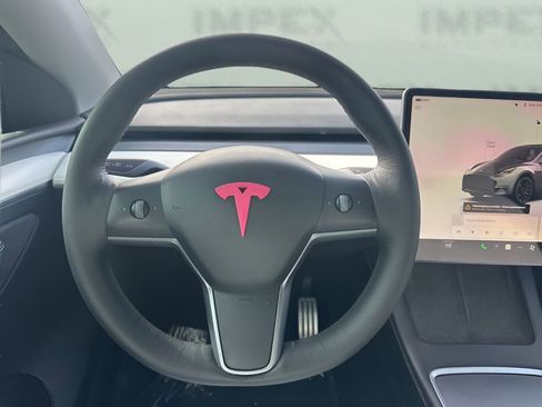 Used 2022 Tesla Model Y Performance image 14