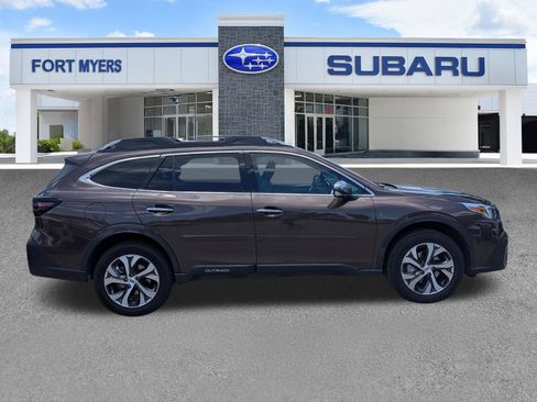 Used 2020 Subaru Outback Touring AWD/4WD image 3