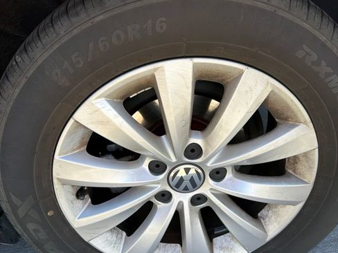 Used 2017 Volkswagen Beetle 1.8T S FWD image 21