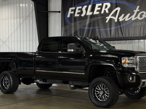 Used 2018 GMC Sierra 3500 Denali w/ Duramax Plus Package AWD/4WD image 29