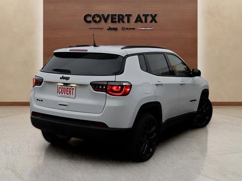 New 2026 Jeep Compass Latitude AWD/4WD image 5