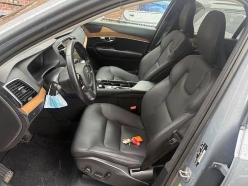 Used 2023 Volvo XC90 B6 Plus w/ Protection Package AWD/4WD image 2