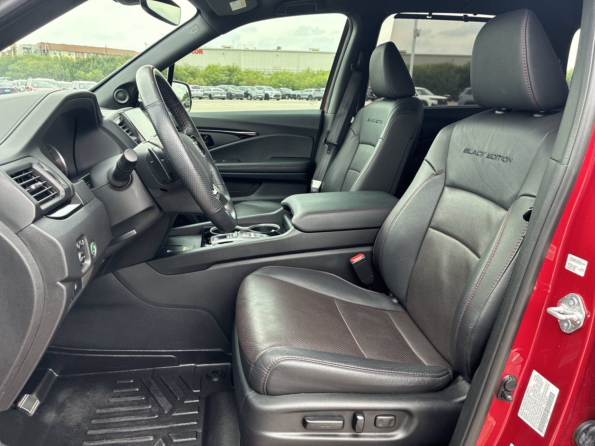 Certified 2024 Honda Passport Black Edition image 17