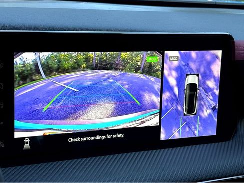 Used 2025 Nissan Kicks SR FWD image 9