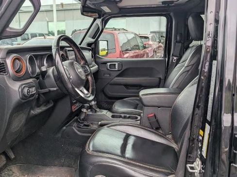 Used 2021 Jeep Gladiator Mojave w/ Dual Top Group image 13