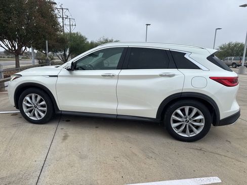 Used 2019 INFINITI QX50 Essential w/ Premium Heat Package image 31