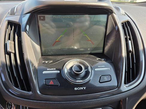 Used 2016 Ford Escape Titanium w/ Equipment Group 301A AWD/4WD image 28