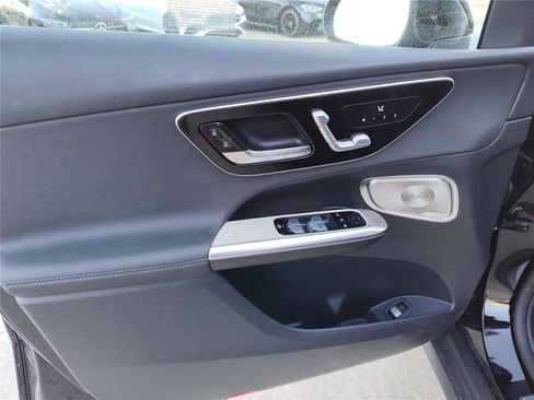 New 2025 Mercedes-Benz GLC 300 4MATIC image 15