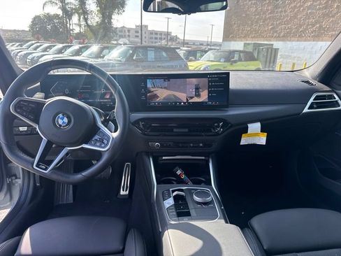 Used 2026 BMW 330i Sedan w/ M Sport Package RWD image 18