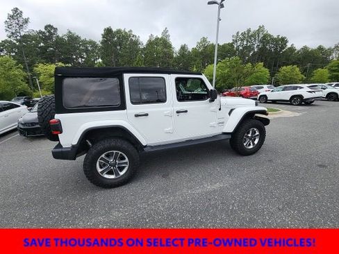 Used 2018 Jeep Wrangler Unlimited Sahara AWD/4WD image 18
