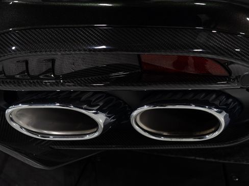 Used 2025 Aston Martin Vanquish image 26