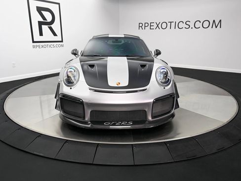 Used 2018 Porsche 911 GT2 RS image 5