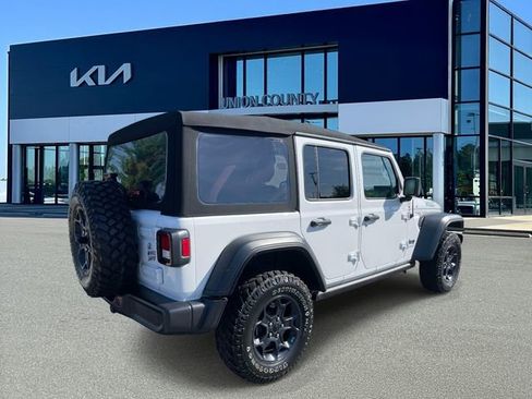 Used 2023 Jeep Wrangler Unlimited w/ Cold Weather Group AWD/4WD image 10