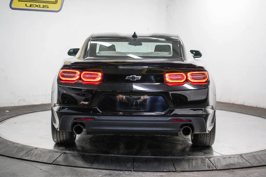 Used 2022 Chevrolet Camaro LT w/ RS Package RWD image 3