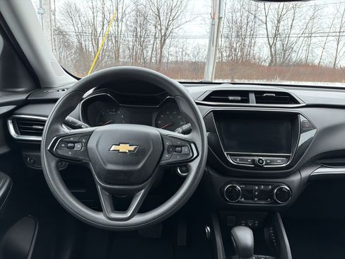 Used 2021 Chevrolet TrailBlazer LT w/ Convenience Package image 13
