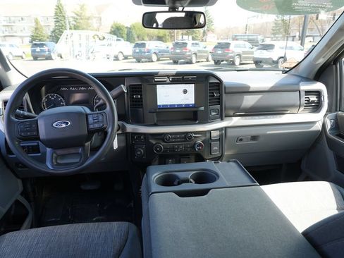 Used 2023 Ford F250 XLT AWD/4WD image 23