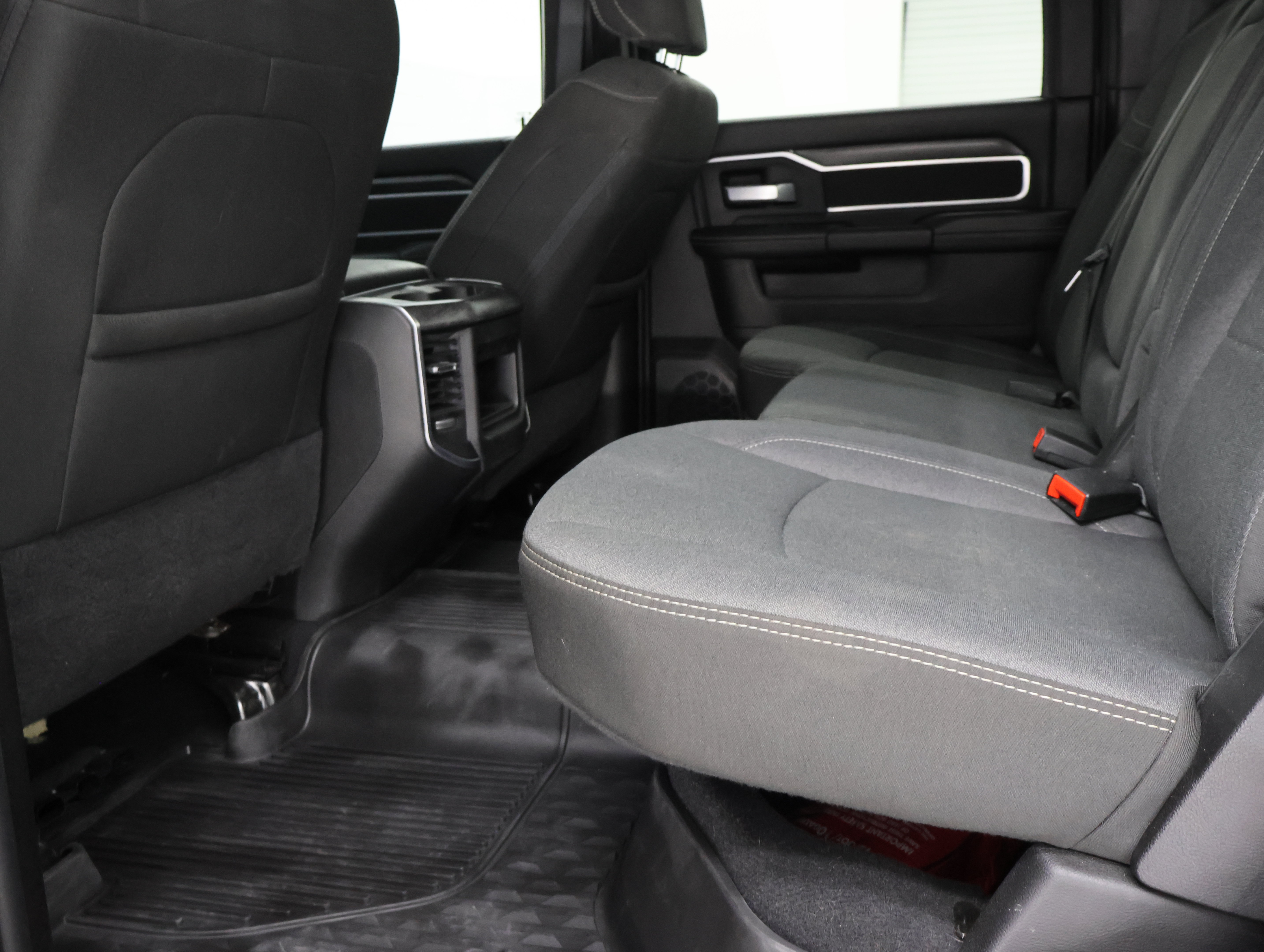 Used 2024 RAM 2500 Big Horn w/ Night Edition AWD/4WD image 34