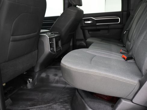 Used 2024 RAM 2500 Big Horn w/ Night Edition AWD/4WD image 34