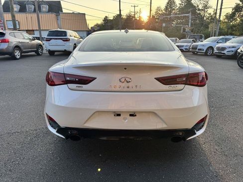 Used 2017 INFINITI Q60 3.0t w/ Premium Plus Package 3.0T AWD/4WD image 4