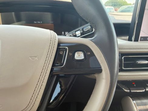 Used 2020 Lincoln Aviator Reserve w/ Equipment Group 201A AWD/4WD image 29