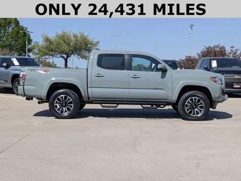 Used 2023 Toyota Tacoma TRD Sport w/ Advanced Technology Package image 4