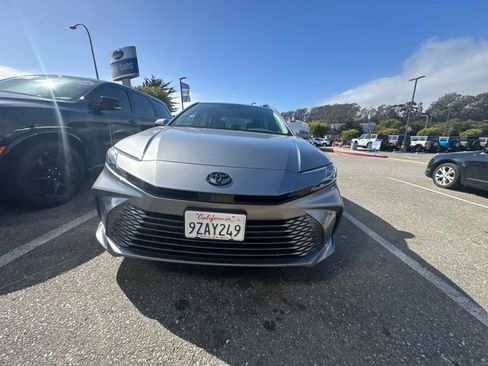 Used 2026 Toyota Camry XLE FWD image 2