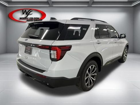 New 2026 Ford Explorer ST-Line image 6