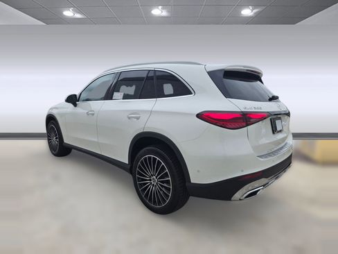 New 2026 Mercedes-Benz GLC 300 4MATIC image 3