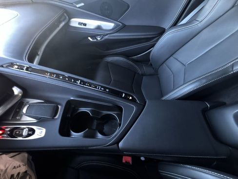 Used 2025 Chevrolet Corvette Z06 image 27