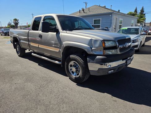 Used 2003 Chevrolet Silverado 2500 LS RWD image 5