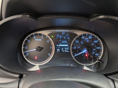 Used 2025 Nissan Versa S FWD image 22