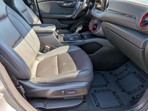 Used 2025 Chevrolet Blazer RS FWD image 31