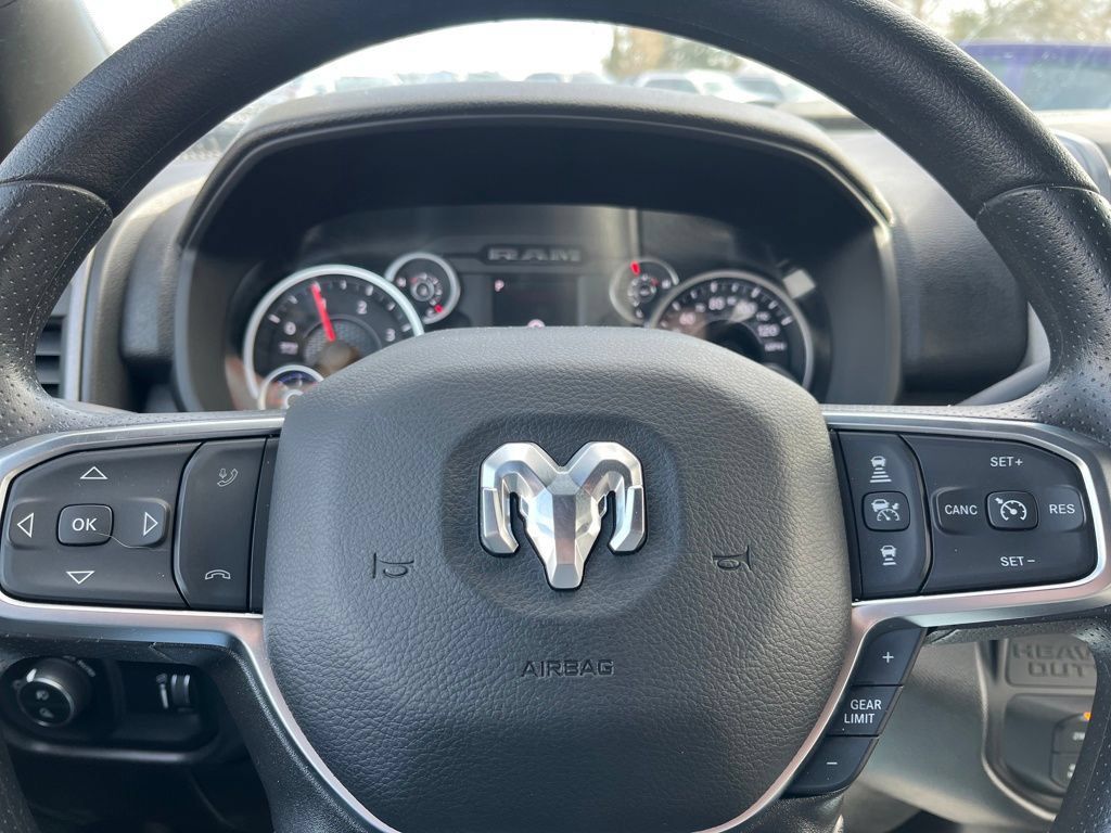 New 2025 RAM 5500 Tradesman AWD/4WD image 23