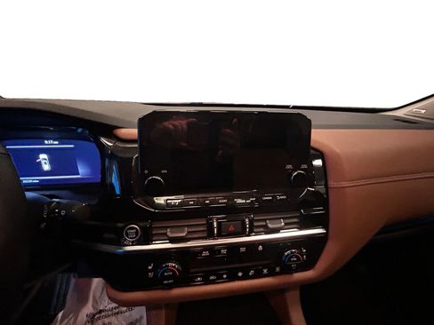 Used 2024 Nissan Pathfinder Platinum w/ Cargo Package image 11