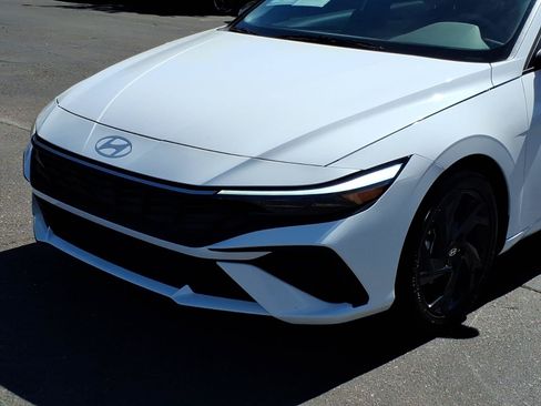 Certified 2026 Hyundai Elantra Sport FWD image 8