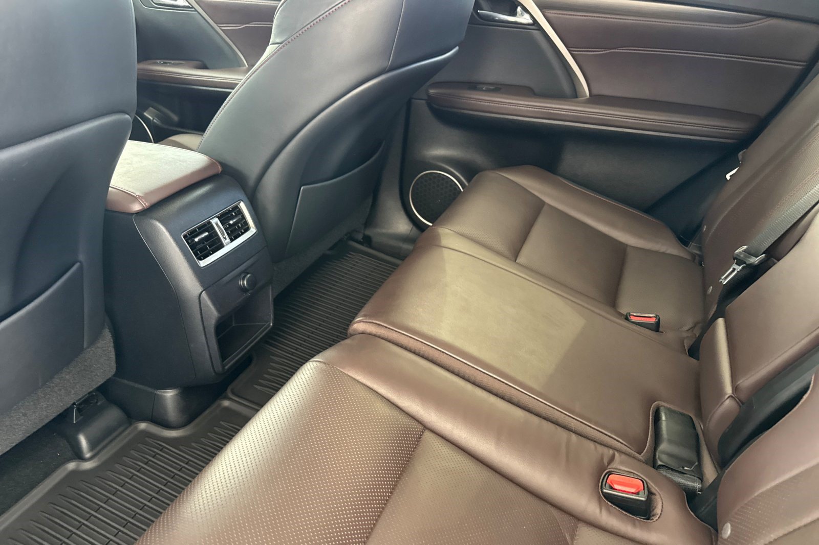 Used 2018 Lexus RX 450h AWD w/ Premium Package image 15