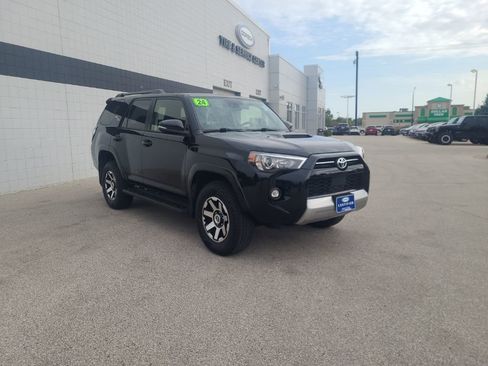 Used 2024 Toyota 4Runner TRD Off-Road Premium image 7