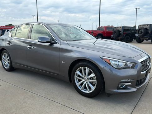Used 2016 INFINITI Q50 3.0t Premium w/ 3.0T Premium Plus Package AWD/4WD image 25