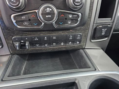 Used 2015 RAM 1500 Limited AWD/4WD image 19