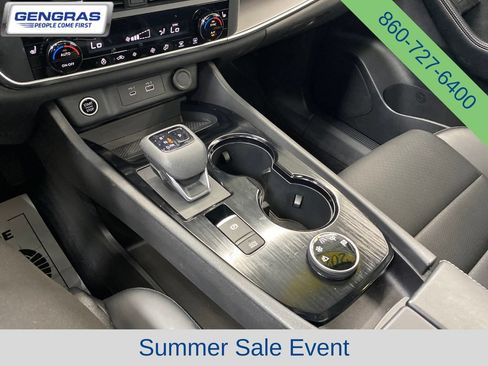 Used 2023 Nissan Rogue SV w/ SV Premium B Package AWD/4WD image 17