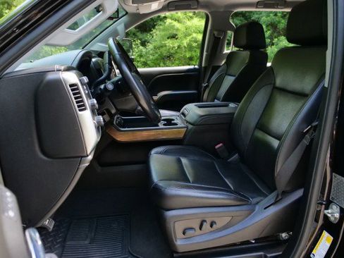 Used 2019 Chevrolet Silverado 3500 LTZ w/ Duramax Plus Package AWD/4WD image 3