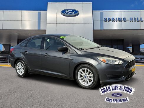 Used 2018 Ford Focus SE image 1